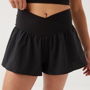 Offline by Aerie Black Real Me Crossover Flowy Short